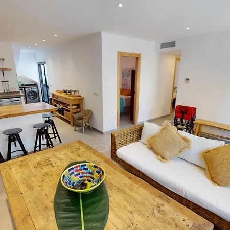 Casa Lopez- Lujosa Casa De Playa En Nyaraló *